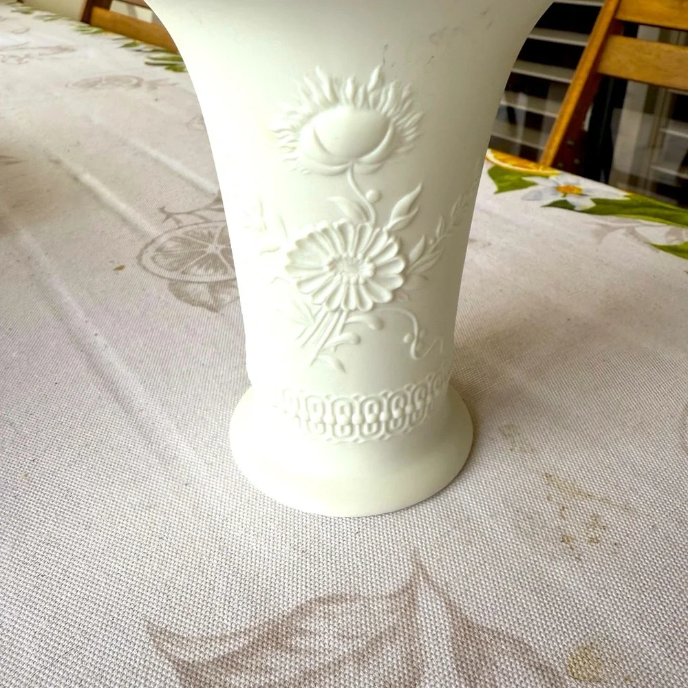 Kaiser, White Porcelain Embossed Floral Accent Vase, Made in Germany